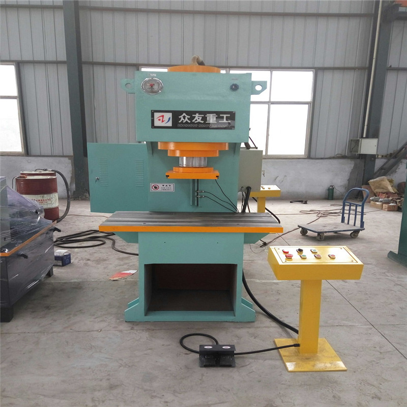 100吨蓝色单臂液压机