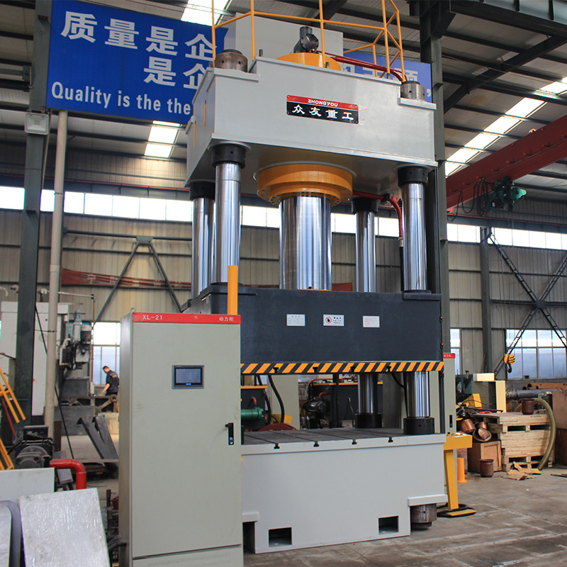 630t三梁四柱液压机