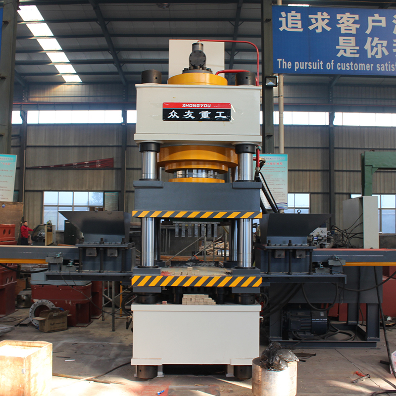 630吨双色鱼饵压块液压机