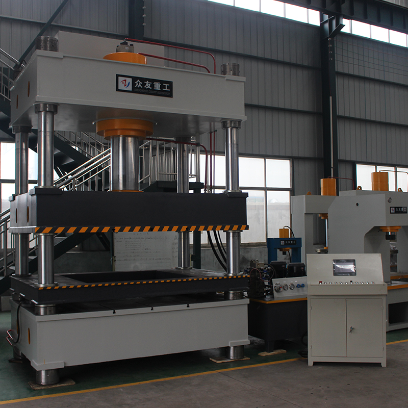 500吨四梁四柱液压机