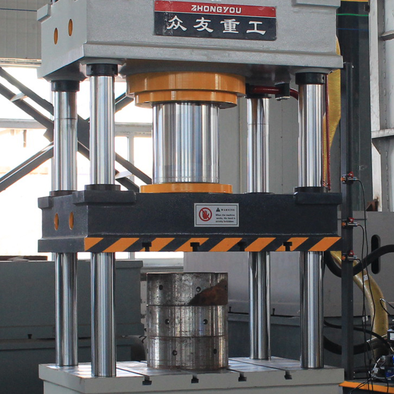 200吨压浴盐球带PLC液压机