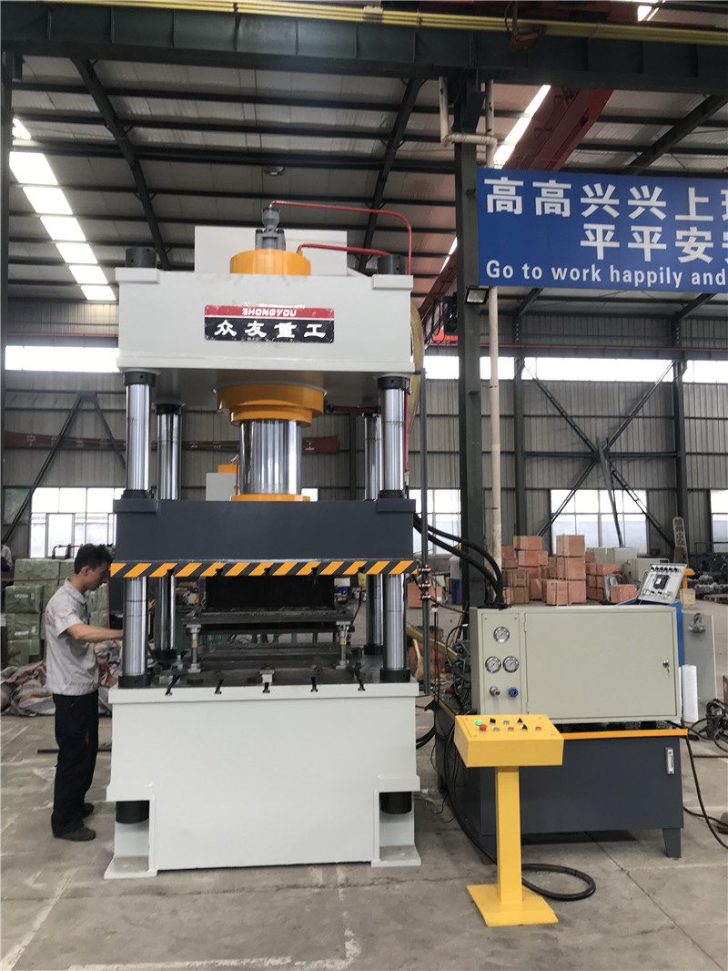 315吨缝纫机腿成型液压机